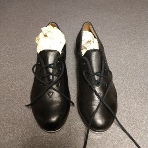 Black leather Bloch tap shoes